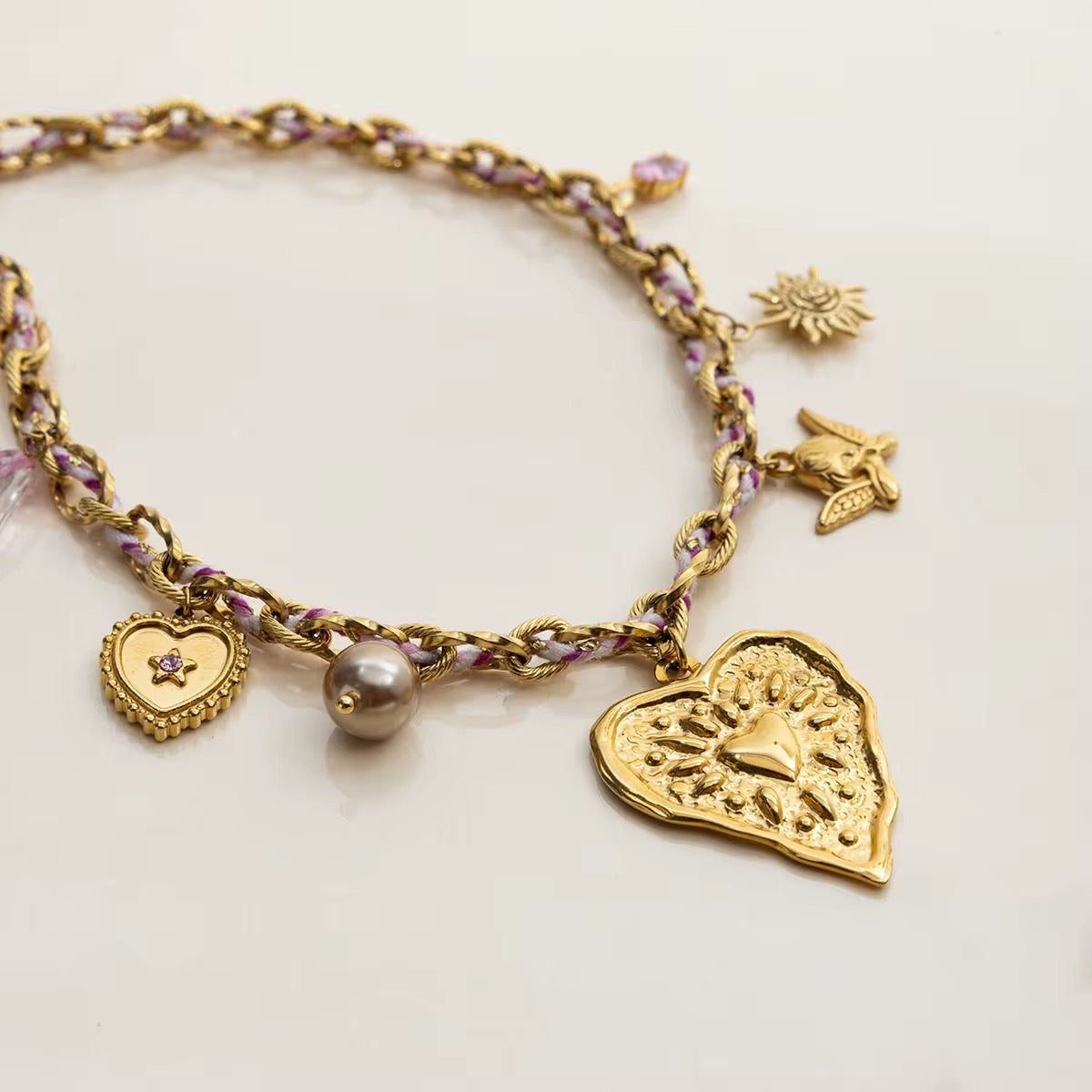 All heart Eyes Necklace