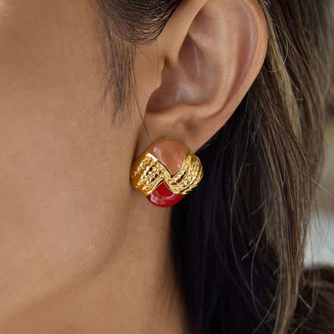 Verona Studs